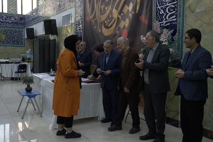 جایزه بهترین کارآفرین مؤسسه خیریه
